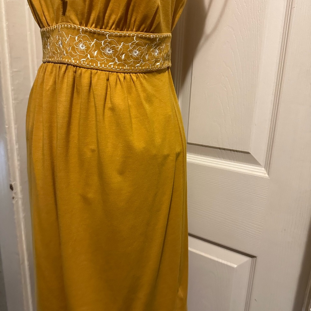 Vintage Forever 21 Embroidered Dress - Picture 8 of 8